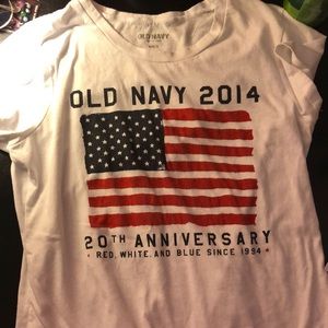 Old navy tshirt (M) 2014 WHITE